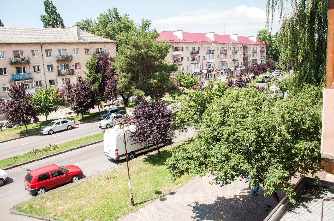 Apartments On Svobody 39 Ужгород Екстер'єр фото